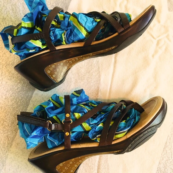 J-41 Adventure On brown leather strappy platform athletic sports sandals. EU 41. - Picture 7 of 16